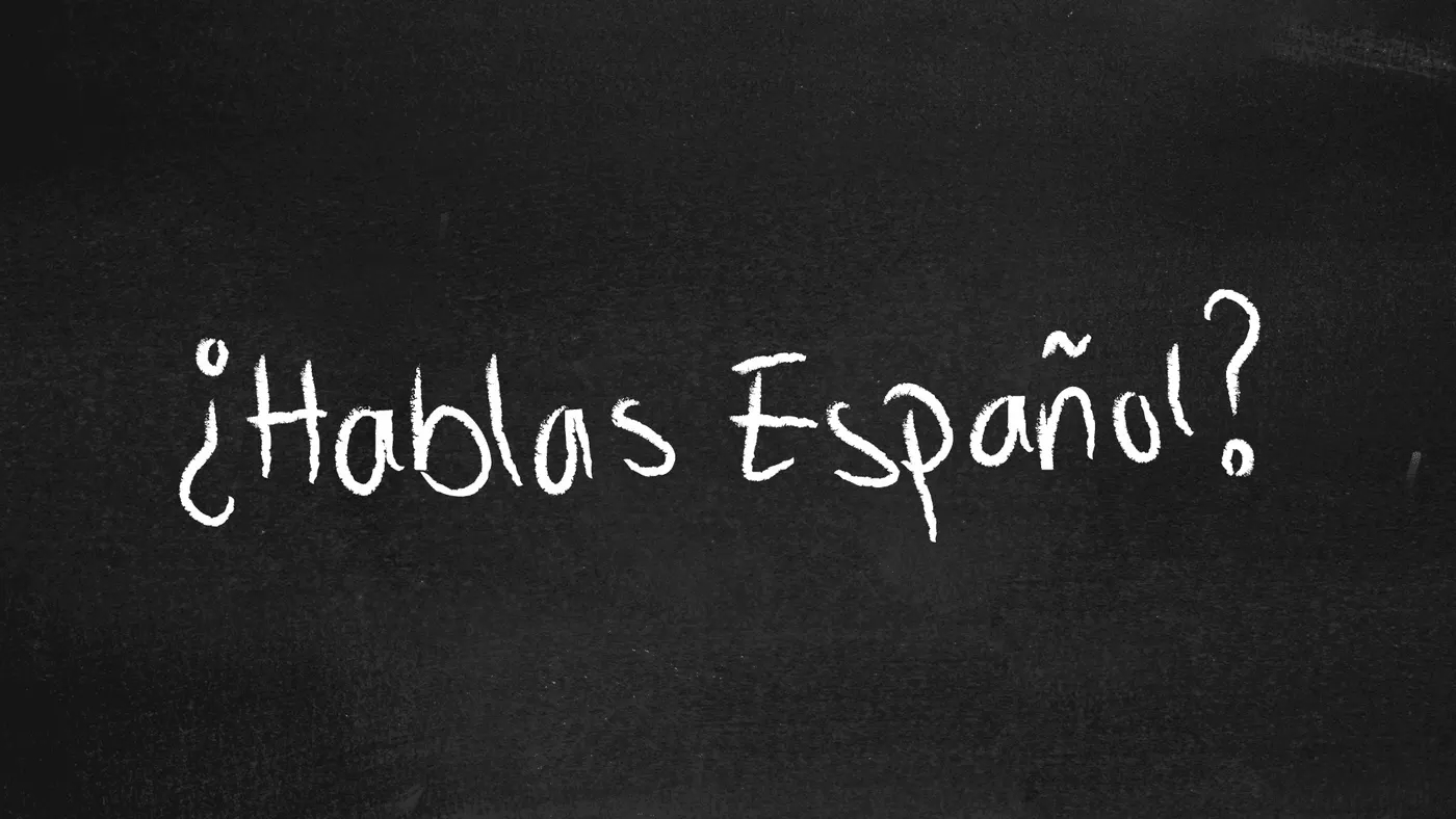Puis-je vivre au Panama sans parler espagnol ?