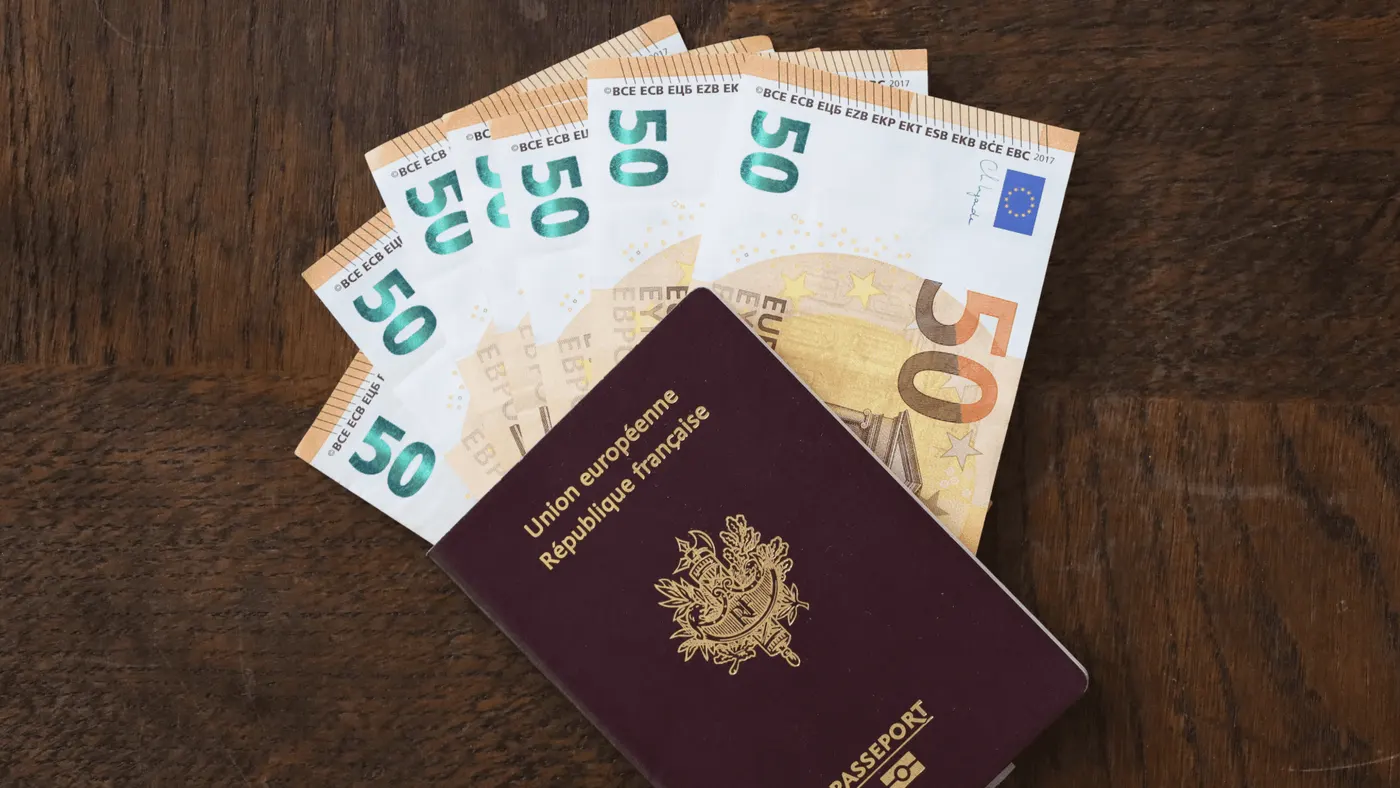 Quelle est la taxe universelle en France ?